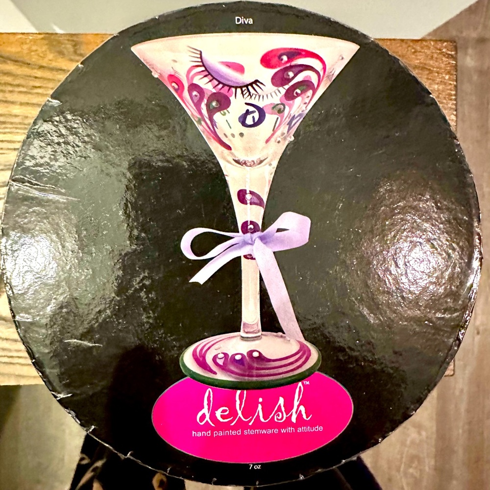 Delish - ‘Diva’ Martini Glass - 7 oz